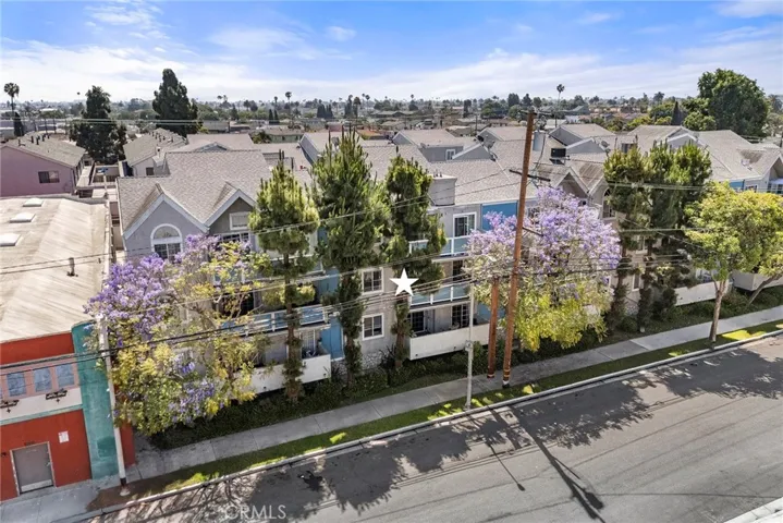 White star shows the location of unit and balcony.