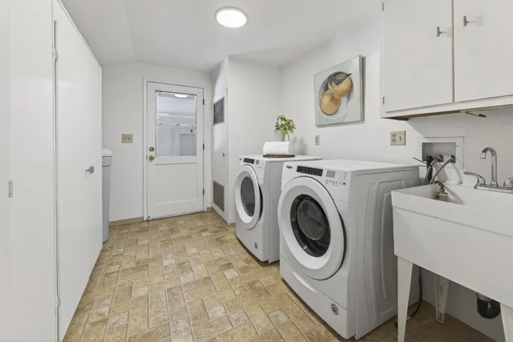 356 Chilverton Street, Santa Cruz, California 95062