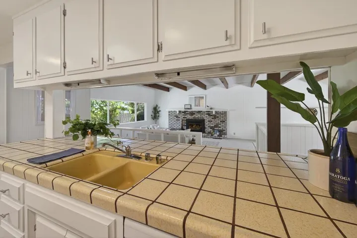 356 Chilverton Street, Santa Cruz, California 95062