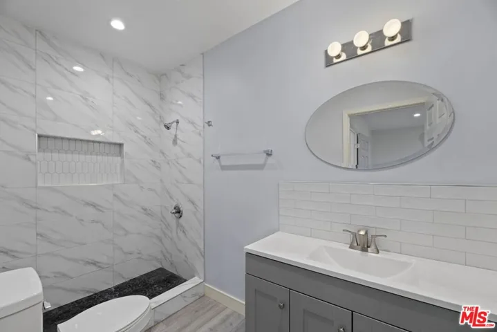 7764 Fountain Avenue, West Hollywood, California 90046