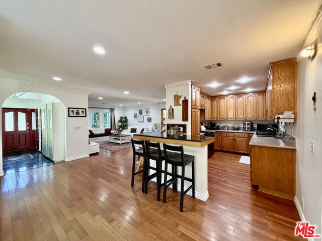 7764 Fountain Avenue, West Hollywood, California 90046