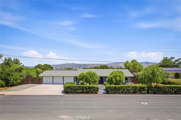 4945 Hacienda, San Luis Obispo, California 93401