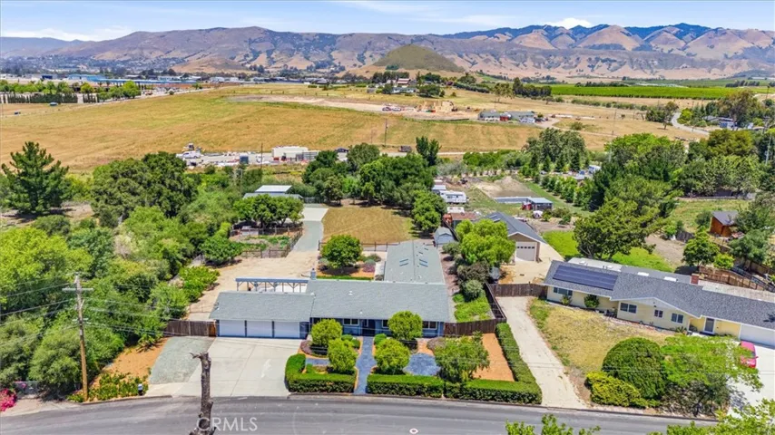 Wonderful Rolling Hills location