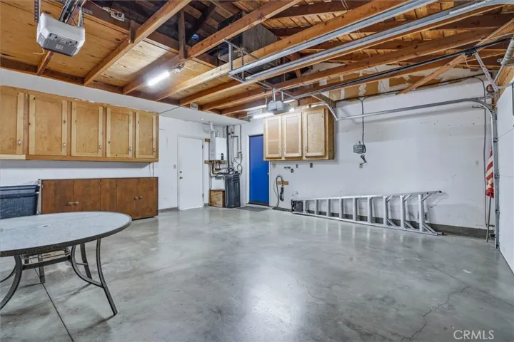 3 car garage