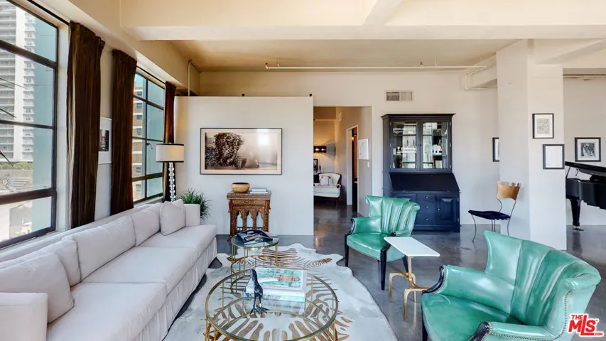 849 S Broadway 708, Los Angeles, California 90014