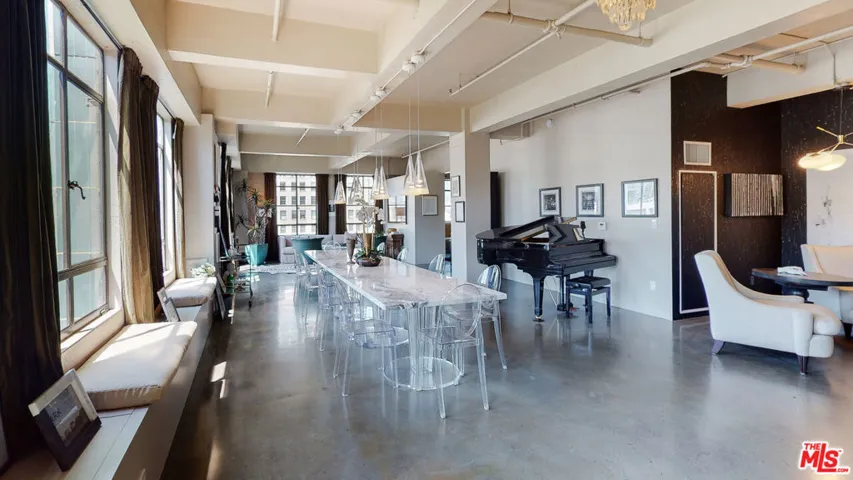 849 S Broadway 708, Los Angeles, California 90014
