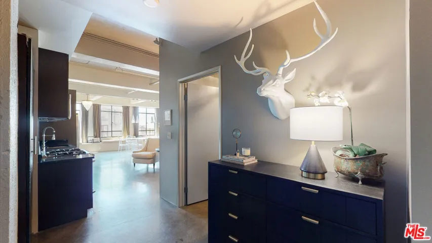 849 S Broadway 708, Los Angeles, California 90014
