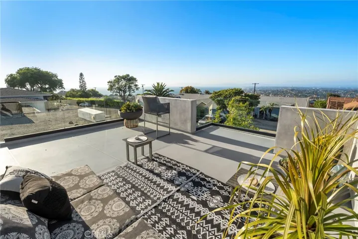 208 Paseo De Granada, Redondo Beach, California 90277