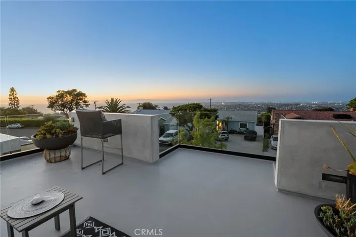 208 Paseo De Granada, Redondo Beach, California 90277