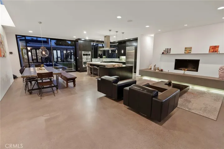 208 Paseo De Granada, Redondo Beach, California 90277