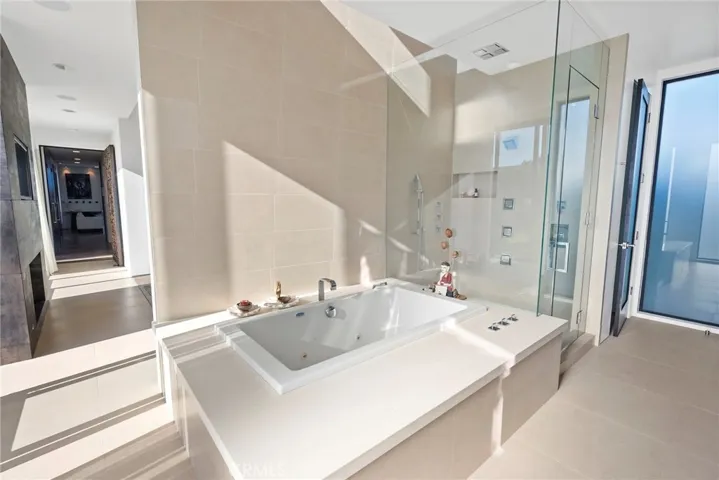 208 Paseo De Granada, Redondo Beach, California 90277