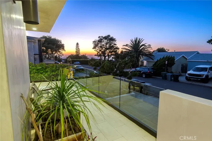 208 Paseo De Granada, Redondo Beach, California 90277