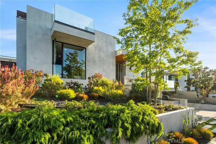 208 Paseo De Granada, Redondo Beach, California 90277