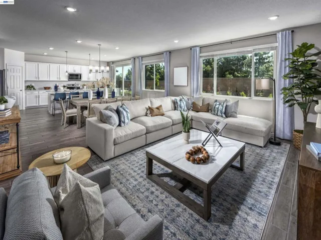 Photo is not of the actual home, but is an inspirational photo of builder’s model home and may depict options, furnishings, and/or decorator features that are not included