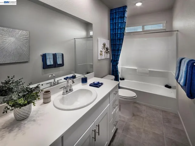 Photo is not of the actual home, but is an inspirational photo of builder’s model home and may depict options, furnishings, and/or decorator features that are not included