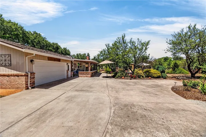 2 Car attached Garage