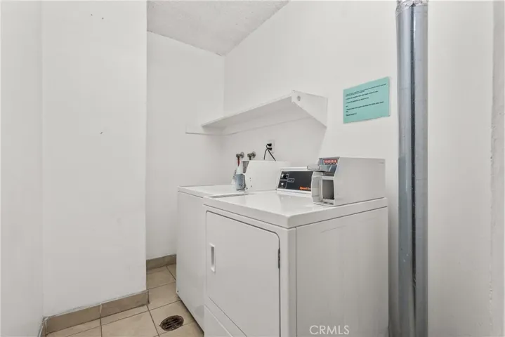 5454 Zelzah Avenue 309, Encino, California 91316