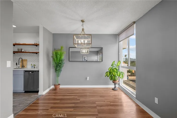 5454 Zelzah Avenue 309, Encino, California 91316