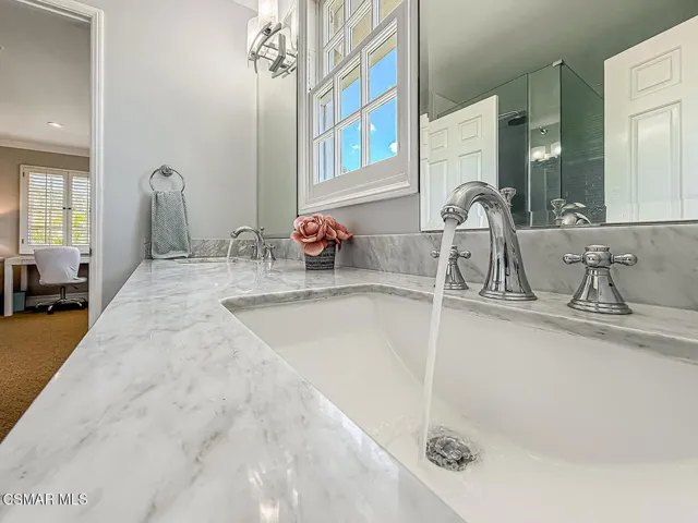 kShared Bath2