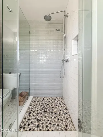 kShared Bath4
