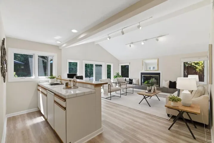 17311 Zena Avenue, Monte Sereno, California 95030