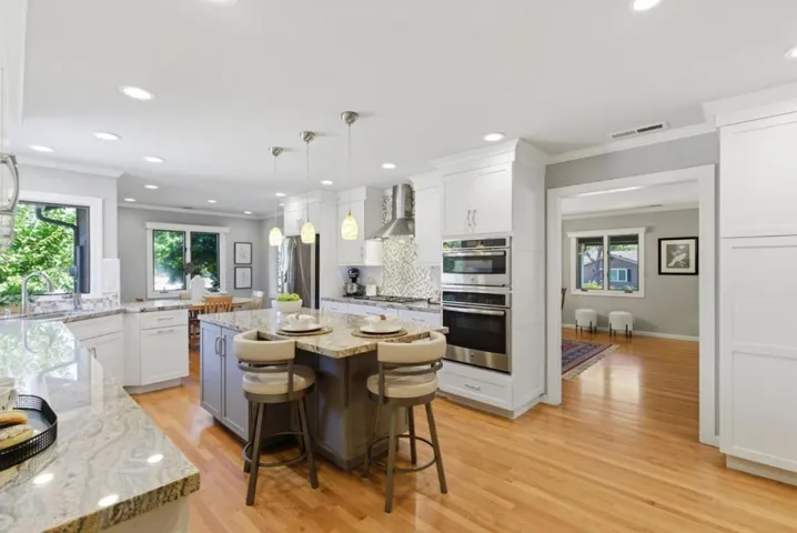 17311 Zena Avenue, Monte Sereno, California 95030