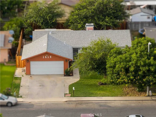 1818 W Buena Vista, Visalia, California 93291