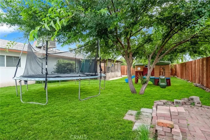 1818 W Buena Vista, Visalia, California 93291