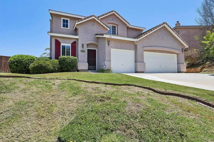 915 Applewilde Drive, San Marcos, California 92078