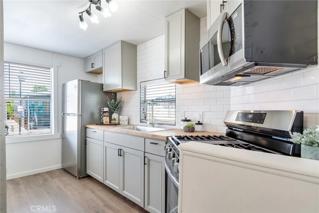 Bright a cheery kitchen