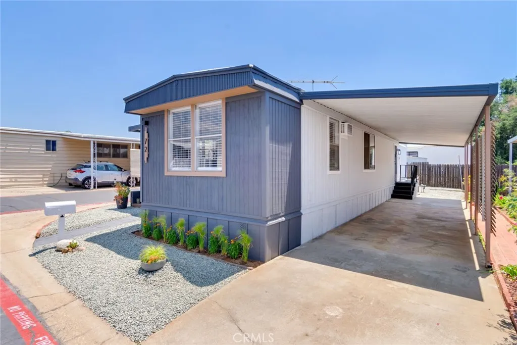 Long carport