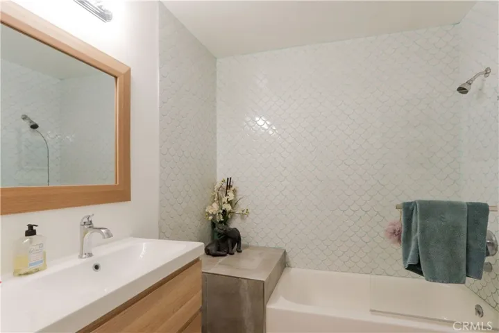 Hall Bath services 1st & 2nd Bedrooms