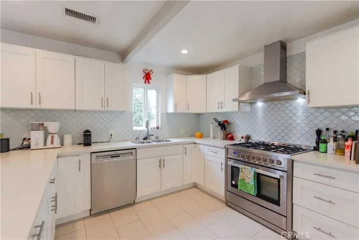 12816 Rubens, Los Angeles, California 90066