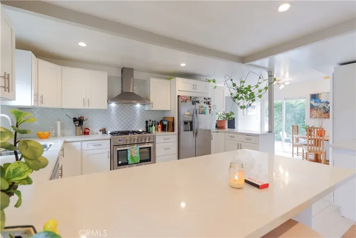 12816 Rubens, Los Angeles, California 90066