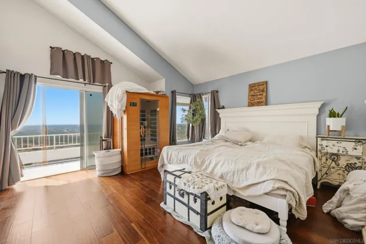 11858 Mendiola Point, San Diego, California 92129