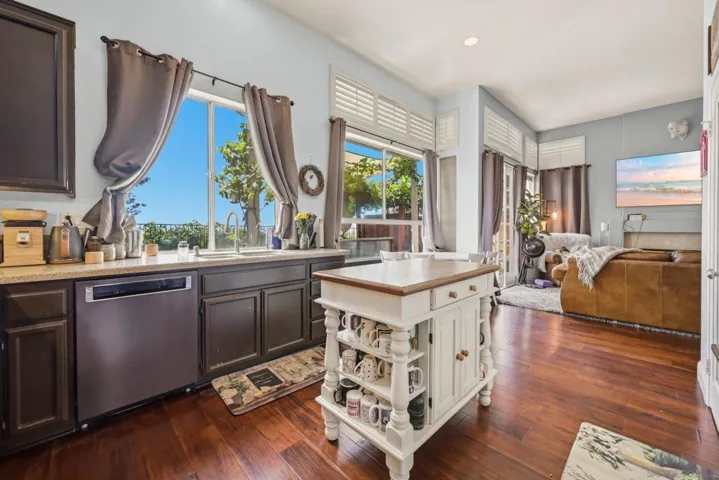 11858 Mendiola Point, San Diego, California 92129