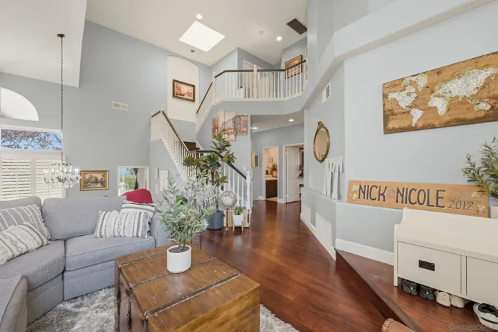 11858 Mendiola Point, San Diego, California 92129