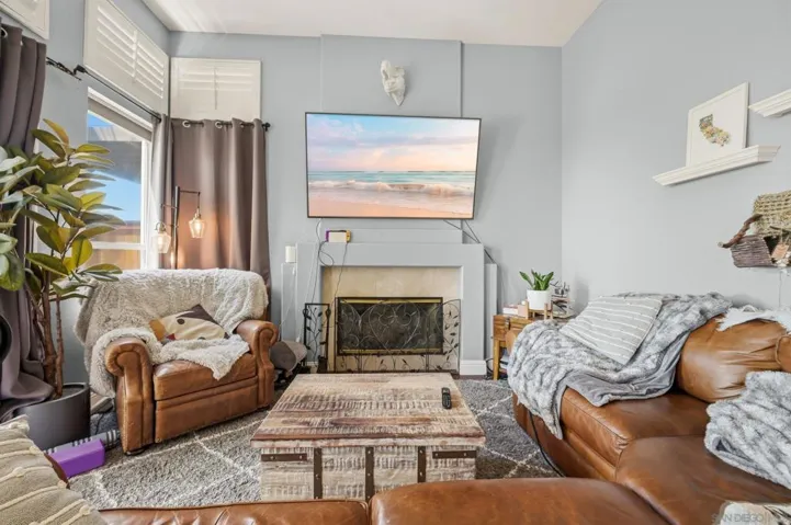 11858 Mendiola Point, San Diego, California 92129