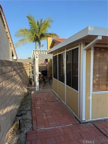 Side yard off Sun-room/Kitchen