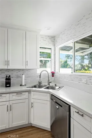 5231 Glasgow Way, Westchester, California 90045