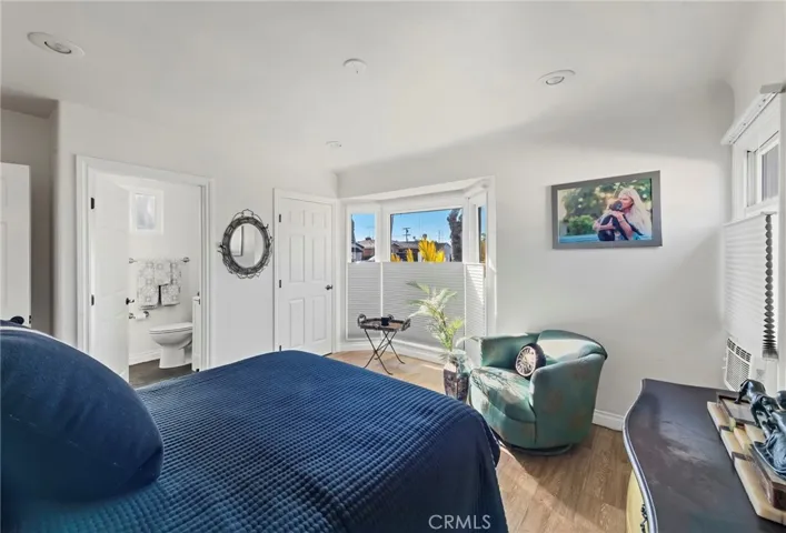 5231 Glasgow Way, Westchester, California 90045