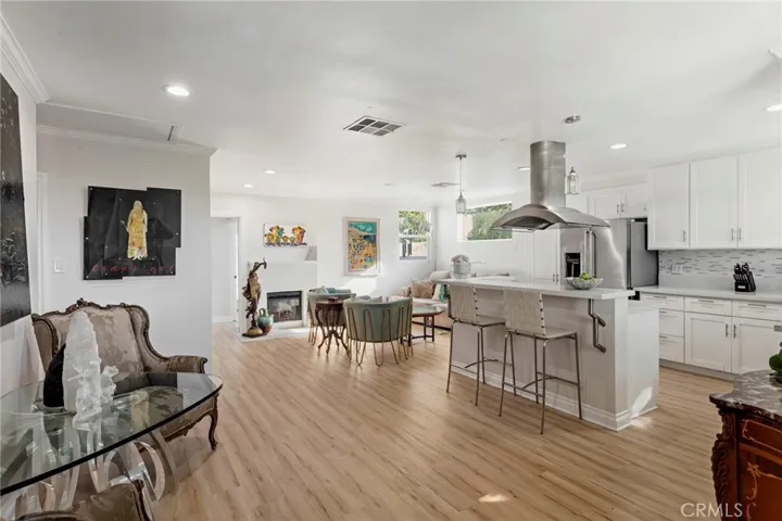 5231 Glasgow Way, Westchester, California 90045