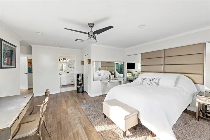 5231 Glasgow Way, Westchester, California 90045