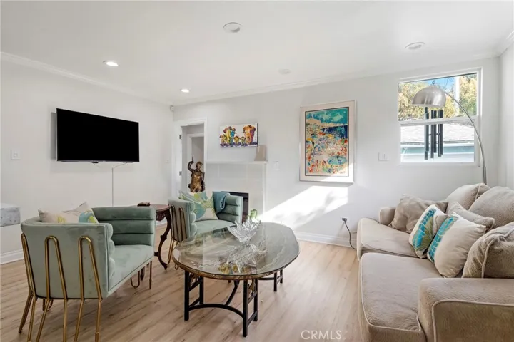 5231 Glasgow Way, Westchester, California 90045