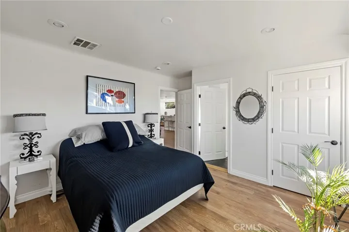 5231 Glasgow Way, Westchester, California 90045