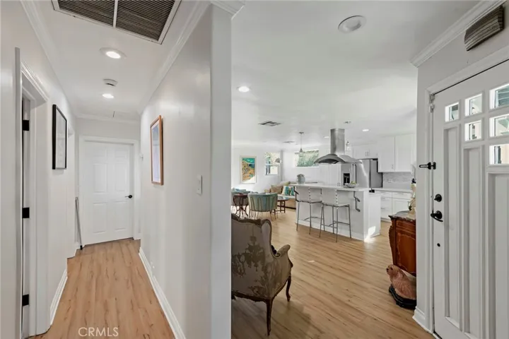 5231 Glasgow Way, Westchester, California 90045