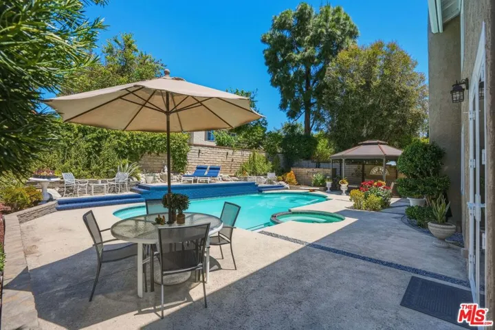 29061 Saddlebrook Drive, Agoura Hills, California 91301