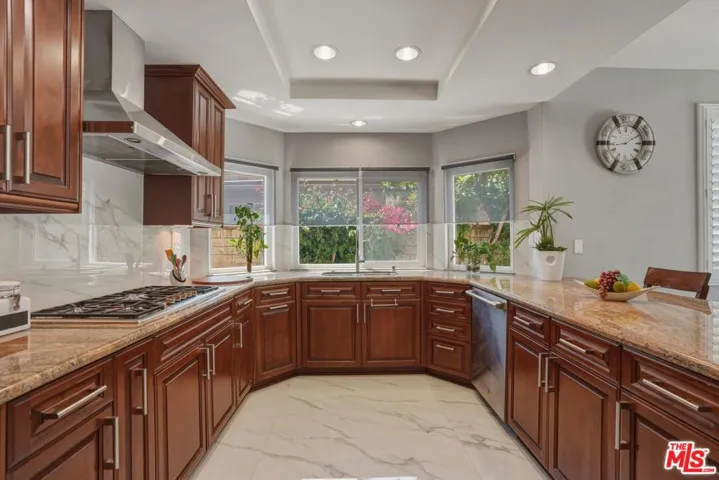 29061 Saddlebrook Drive, Agoura Hills, California 91301