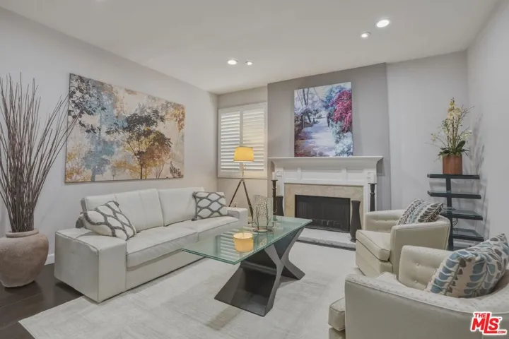 29061 Saddlebrook Drive, Agoura Hills, California 91301