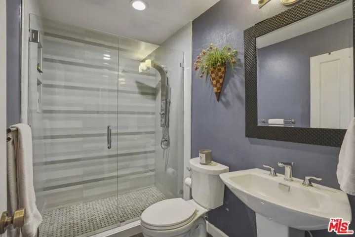 29061 Saddlebrook Drive, Agoura Hills, California 91301